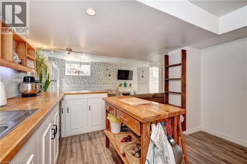 












222 BALDWIN Drive

,
Cambridge,




Ontario
N3C0B3

