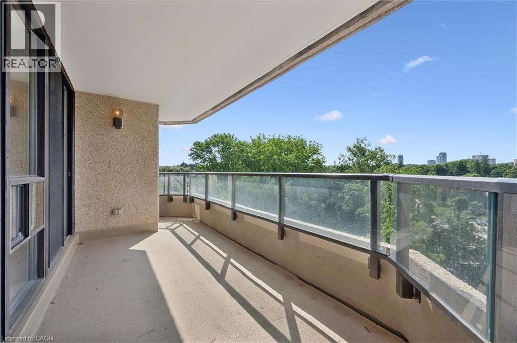 












6 WILLOW Street Unit# 602

,
Waterloo,




Ontario
N2J4S3

