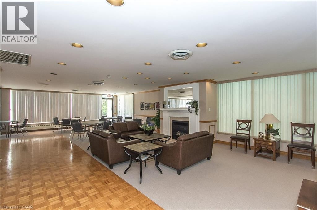 












6 WILLOW Street Unit# 602

,
Waterloo,




Ontario
N2J4S3

