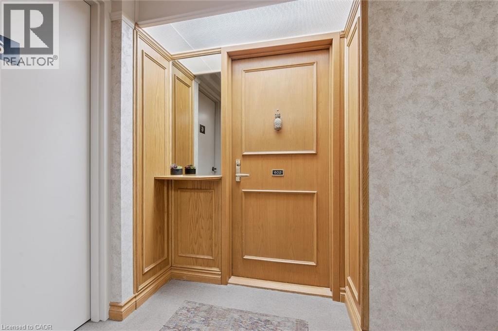 












6 WILLOW Street Unit# 602

,
Waterloo,




Ontario
N2J4S3

