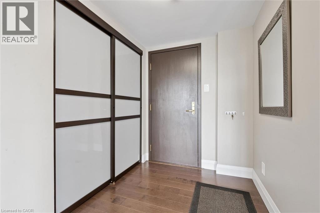 












6 WILLOW Street Unit# 602

,
Waterloo,




Ontario
N2J4S3

