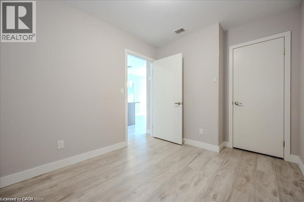 












1 VICTORIA Street S Unit# 811

,
Kitchener,




Ontario
N2G0B5

