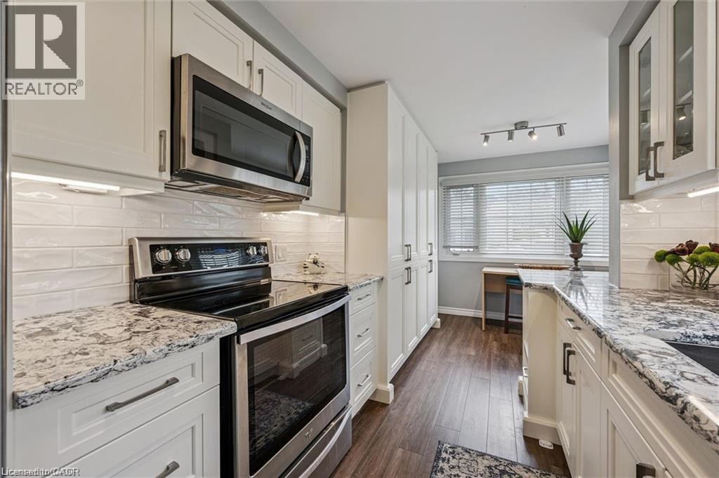 












270 MORRISON Road Unit# 2A

,
Kitchener,




Ontario
N2A3J5

