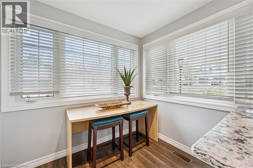 












270 MORRISON Road Unit# 2A

,
Kitchener,




Ontario
N2A3J5

