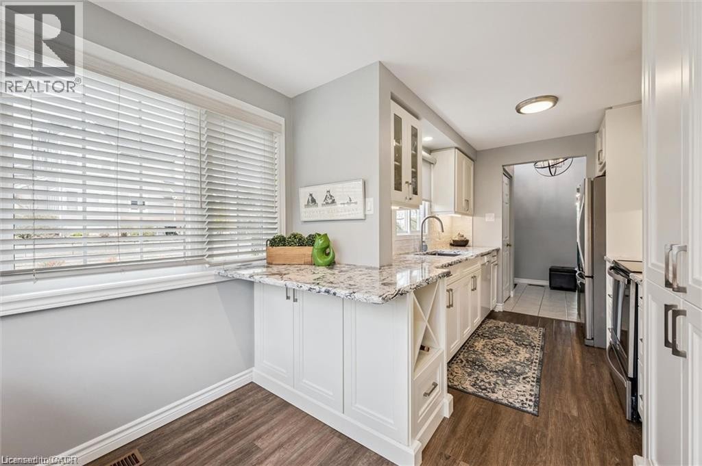 












270 MORRISON Road Unit# 2A

,
Kitchener,




Ontario
N2A3J5

