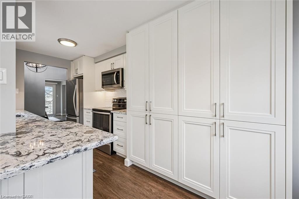 












270 MORRISON Road Unit# 2A

,
Kitchener,




Ontario
N2A3J5

