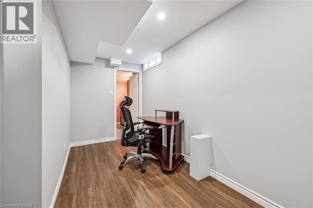 












270 MORRISON Road Unit# 2A

,
Kitchener,




Ontario
N2A3J5

