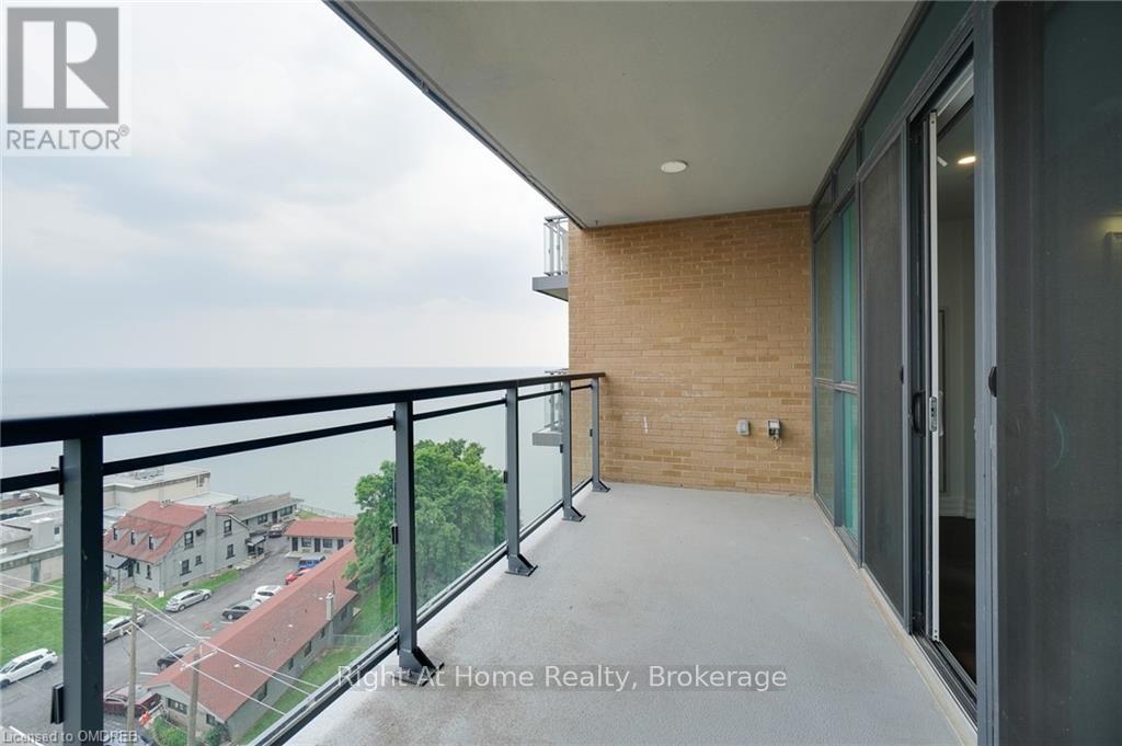 












802 - 2060 LAKESHORE ROAD

,
Burlington (Brant),




Ontario
L7R0G2

