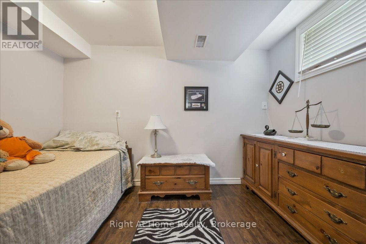 












357 SEATON DRIVE

,
Oakville (WO West),




Ontario
L6L3X9

