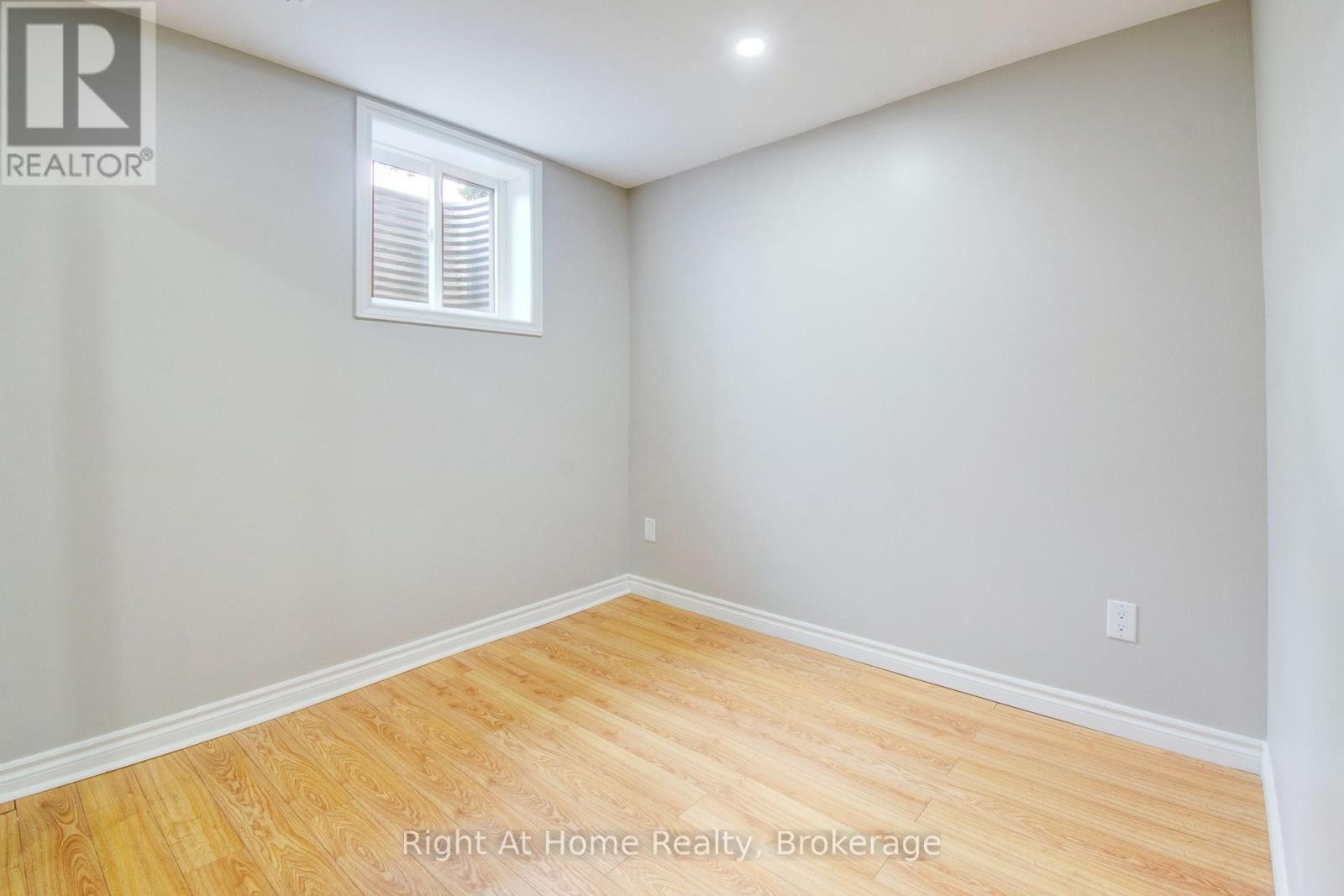 












63 MARTINDALE CRESCENT

,
Brampton (Brampton West),




Ontario
L6X2V7

