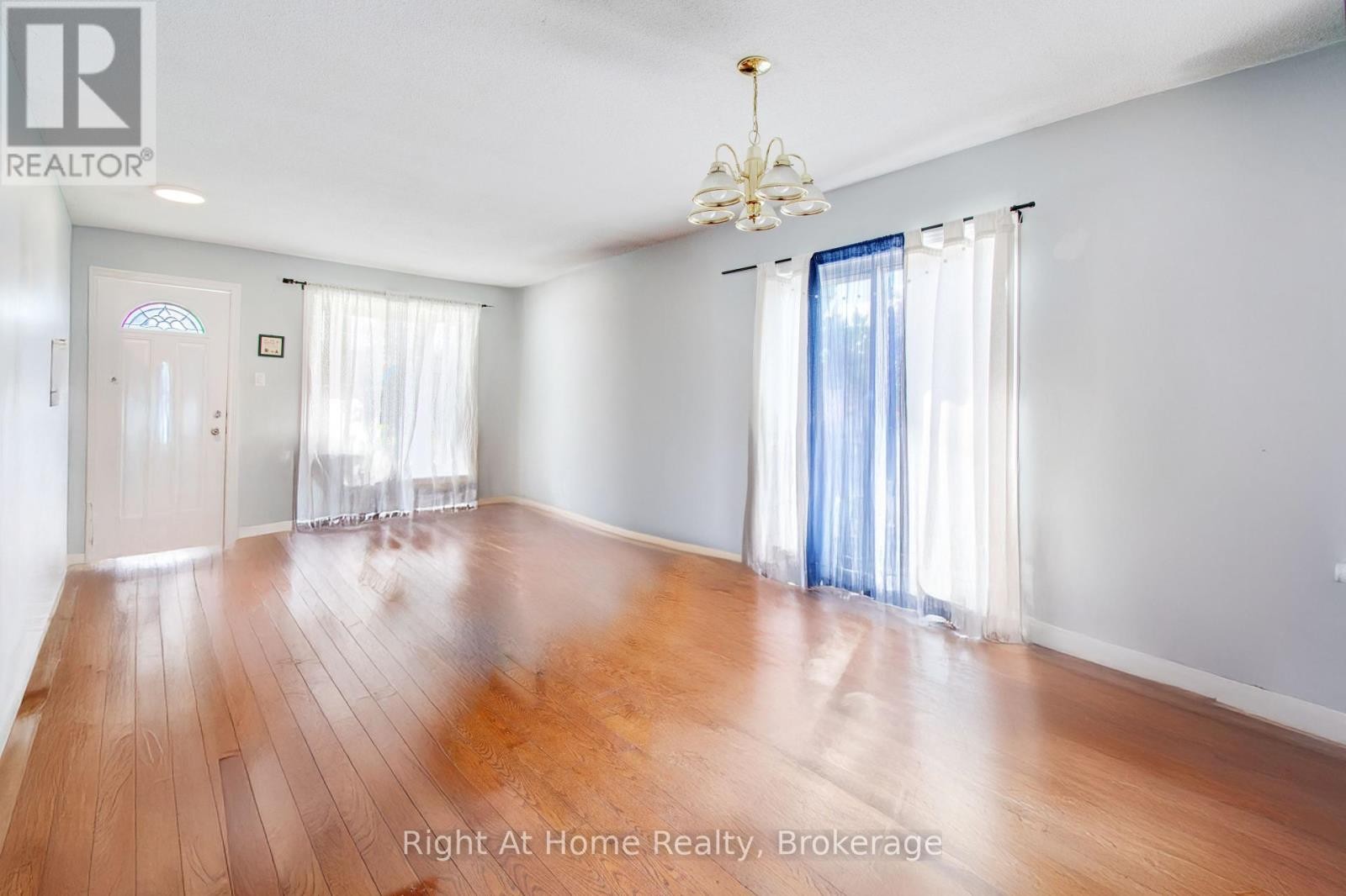 












63 MARTINDALE CRESCENT

,
Brampton (Brampton West),




Ontario
L6X2V7

