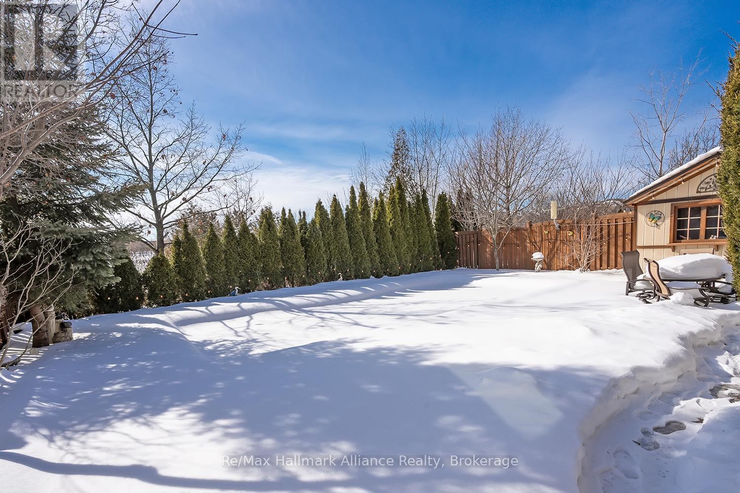 












2489 WHISTLING SPRINGS CRESCENT

,
Oakville (WM Westmount),




Ontario
L6M5G3

