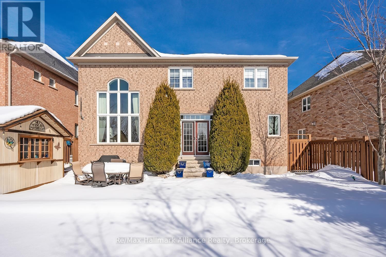 












2489 WHISTLING SPRINGS CRESCENT

,
Oakville (WM Westmount),




Ontario
L6M5G3

