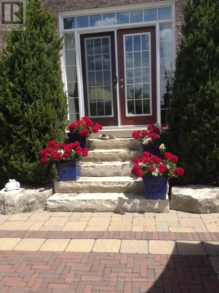 












2489 WHISTLING SPRINGS CRESCENT

,
Oakville (WM Westmount),




Ontario
L6M5G3

