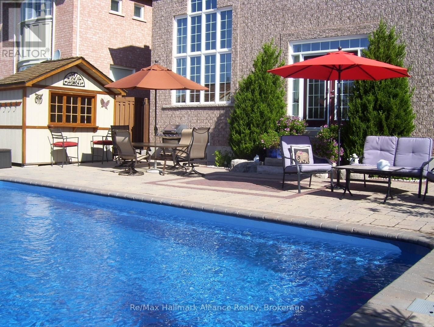 












2489 WHISTLING SPRINGS CRESCENT

,
Oakville (WM Westmount),




Ontario
L6M5G3

