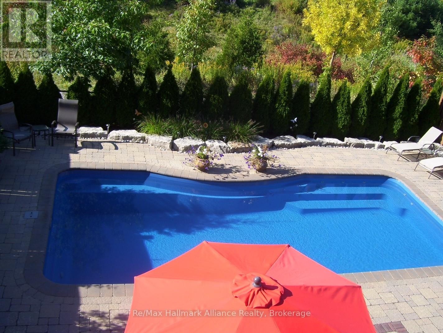 












2489 WHISTLING SPRINGS CRESCENT

,
Oakville (WM Westmount),




Ontario
L6M5G3

