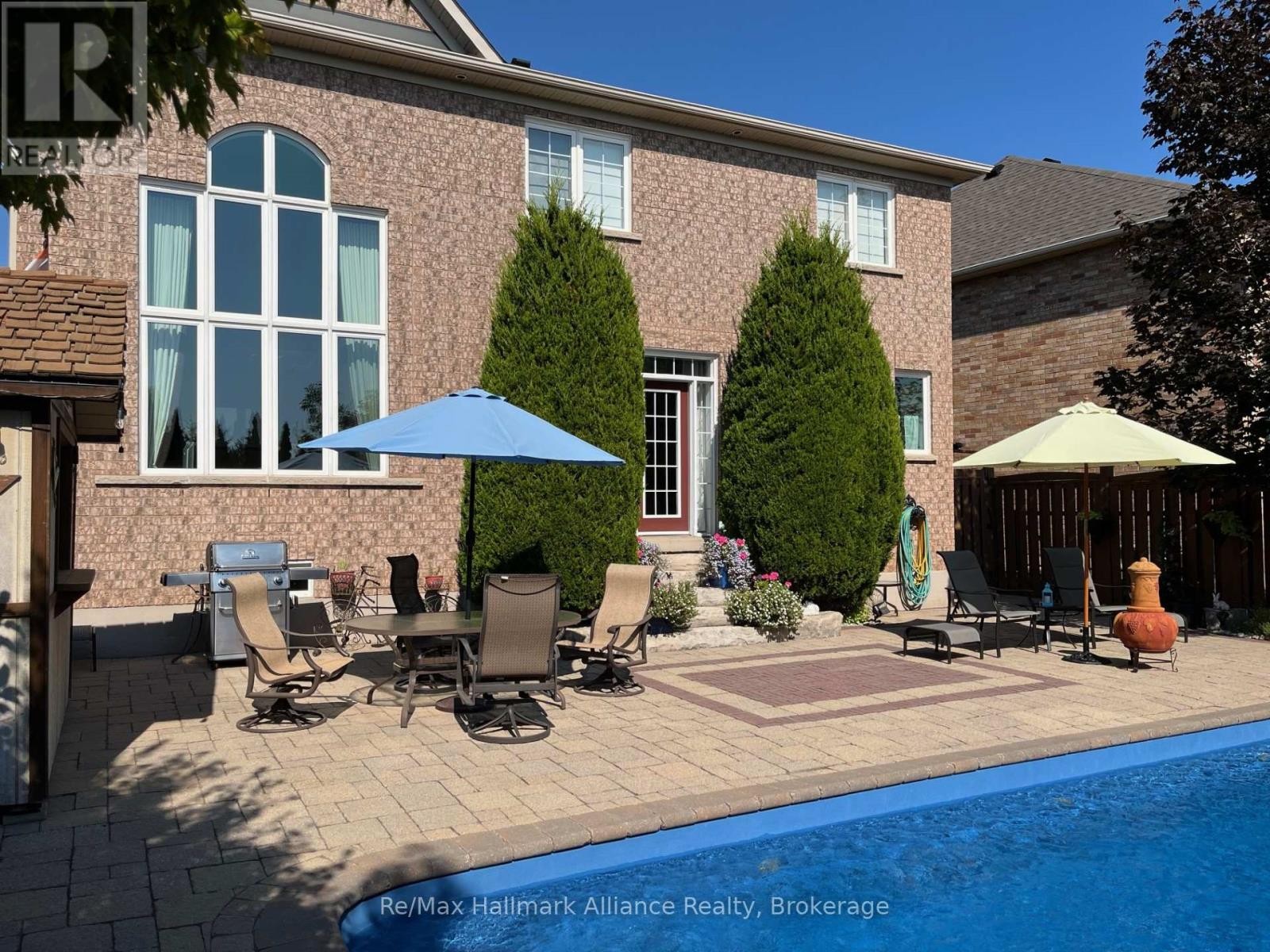 












2489 WHISTLING SPRINGS CRESCENT

,
Oakville (WM Westmount),




Ontario
L6M5G3

