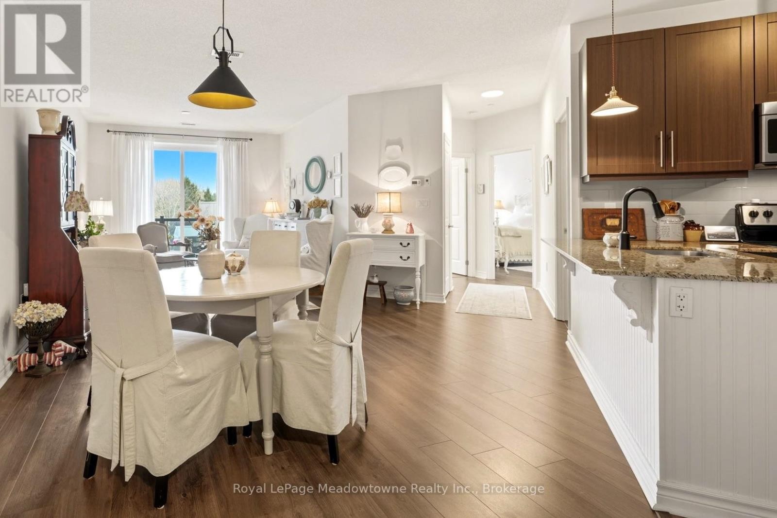 












109 - 33 WHITMER STREET

,
Milton (SC Scott),




Ontario
L9T8P9

