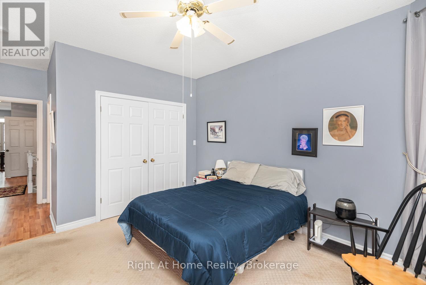 












84 GREENTRAIL DRIVE W

,
Hamilton (Mount Hope),




Ontario
L0R1W0

