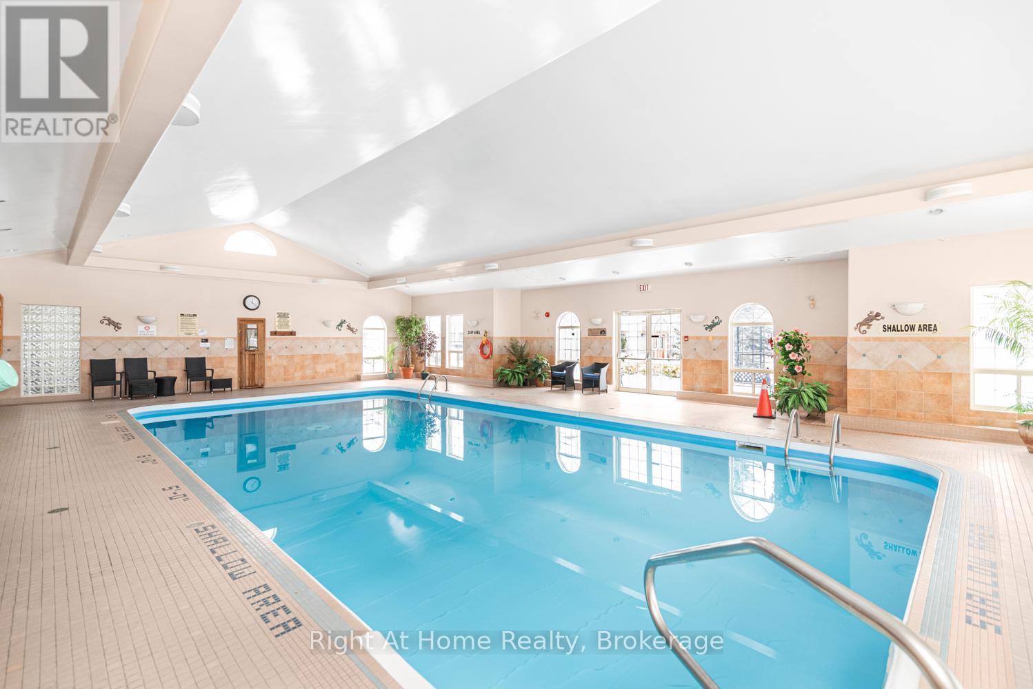 












84 GREENTRAIL DRIVE W

,
Hamilton (Mount Hope),




Ontario
L0R1W0

