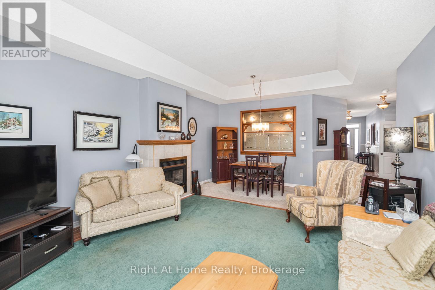 












84 GREENTRAIL DRIVE W

,
Hamilton (Mount Hope),




Ontario
L0R1W0

