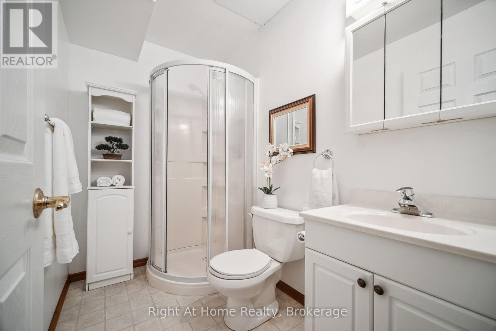 












664 MAPLE STREET

,
Huron East (Brussels),




Ontario
N0G1H0

