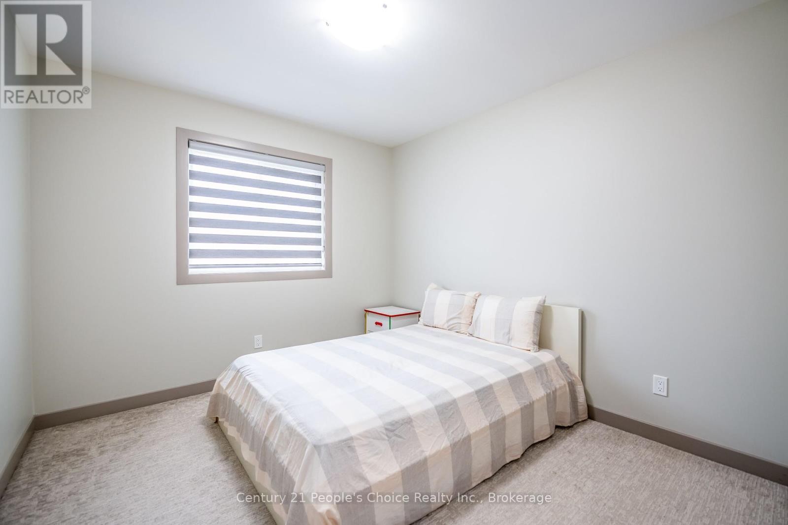 












54 ST GEORGE STREET

,
Welland (Broadway),




Ontario
L3C5N2

