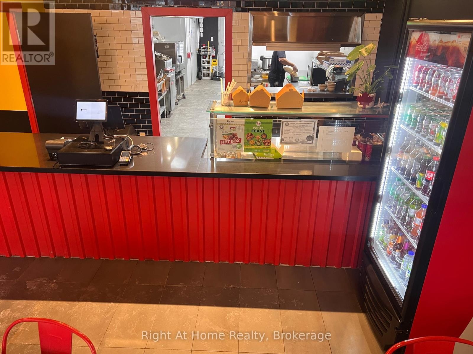 












102 C - 1040 GARNER ROAD W

,
Hamilton (Ancaster),




Ontario
L9G3K9

