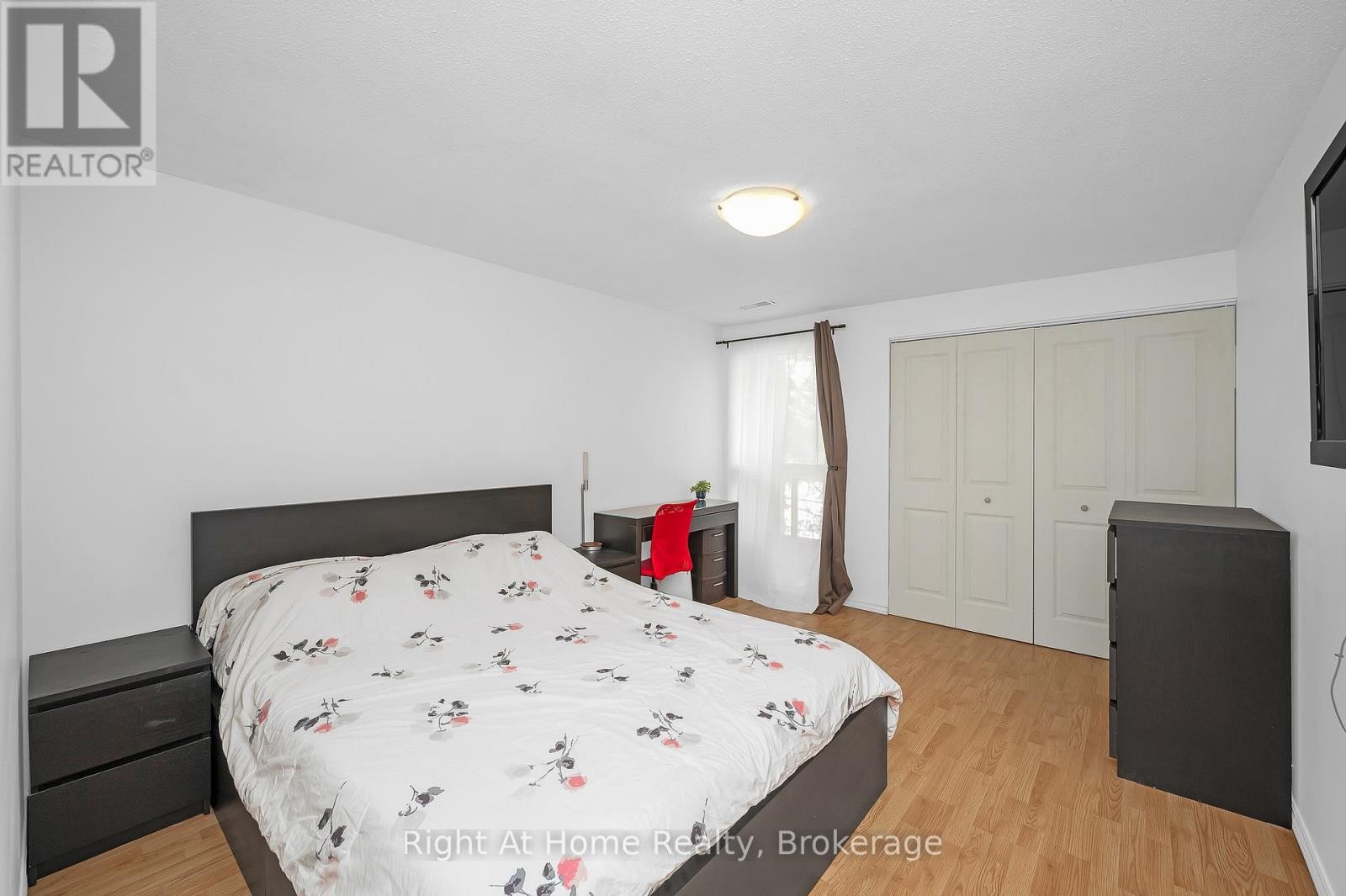 












35 - 65 GLAMIS ROAD

,
Cambridge,




Ontario
N1R6W4

