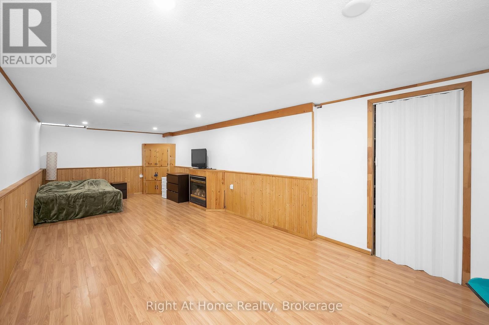 












35 - 65 GLAMIS ROAD

,
Cambridge,




Ontario
N1R6W4

