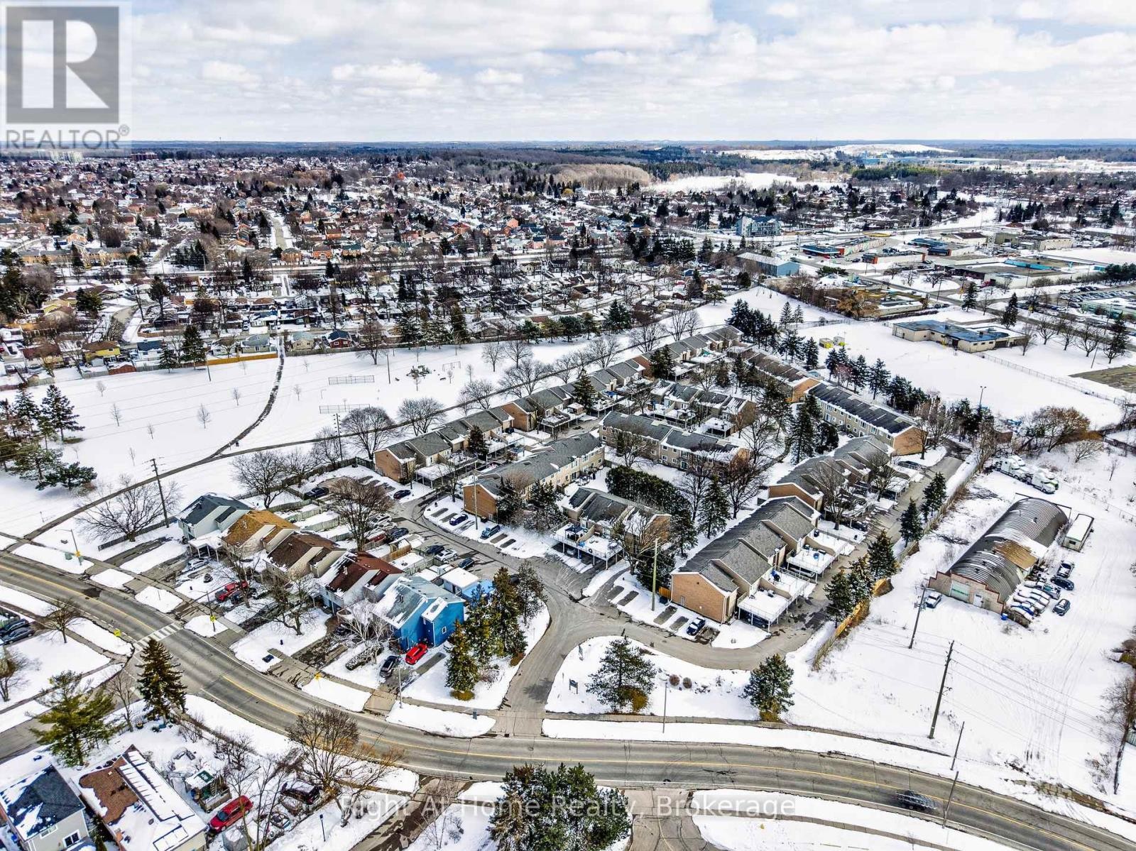 












35 - 65 GLAMIS ROAD

,
Cambridge,




Ontario
N1R6W4

