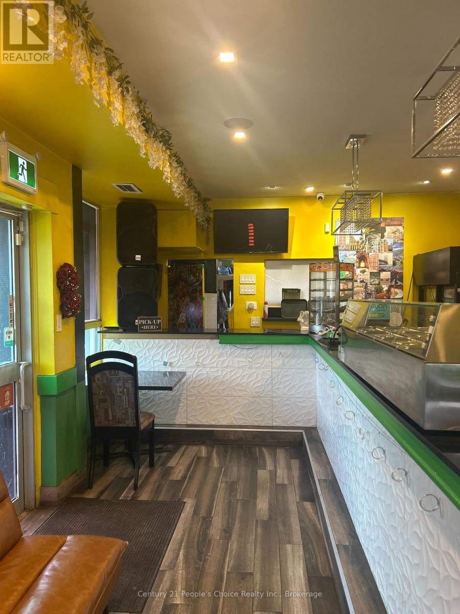 












362 BARTON STREET E

,
Hamilton (Landsdale),




Ontario
L8L2X9

