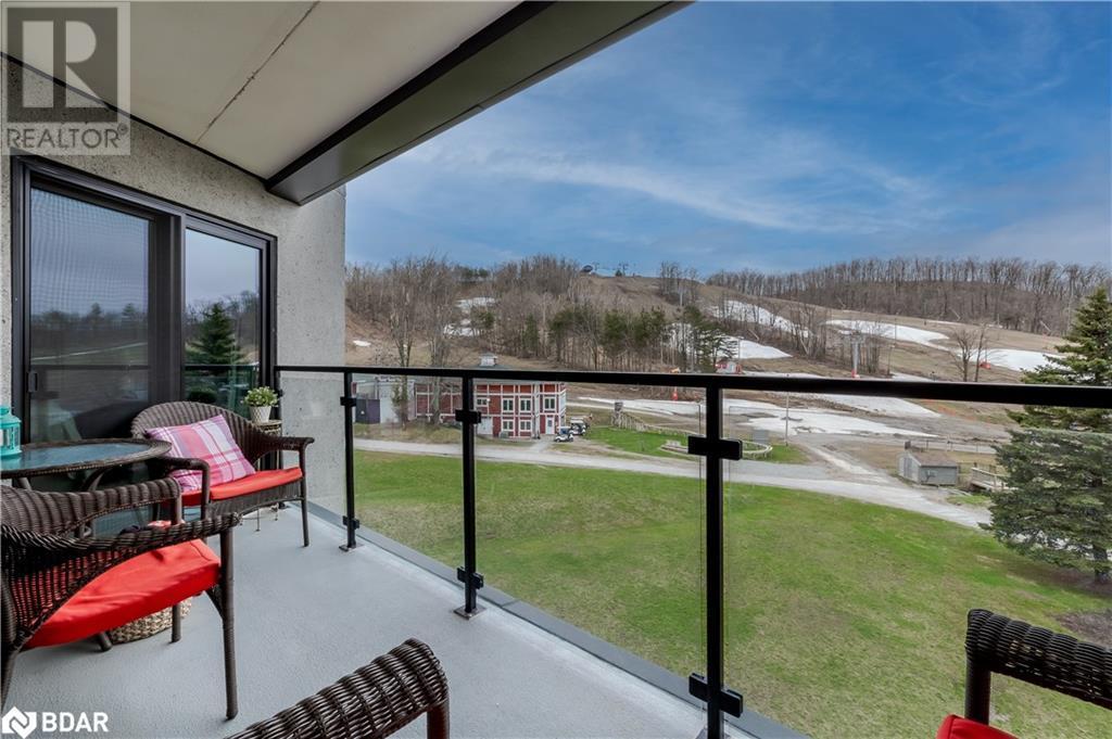 












80 HORSESHOE VALLEY Boulevard Unit# 302

,
Oro-Medonte,




Ontario
L4M4Y8

