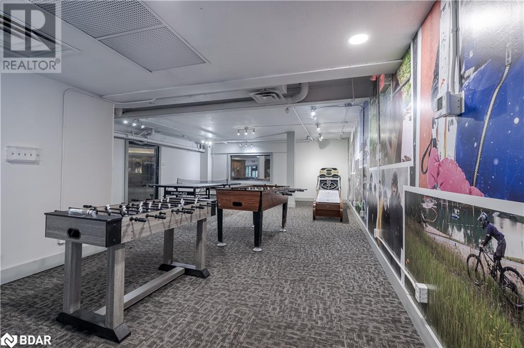 












80 HORSESHOE VALLEY Boulevard Unit# 302

,
Oro-Medonte,




Ontario
L4M4Y8

