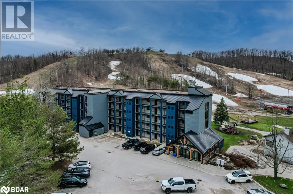 












80 HORSESHOE VALLEY Boulevard Unit# 302

,
Oro-Medonte,




Ontario
L4M4Y8

