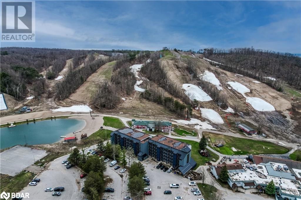 












80 HORSESHOE VALLEY Boulevard Unit# 302

,
Oro-Medonte,




Ontario
L4M4Y8

