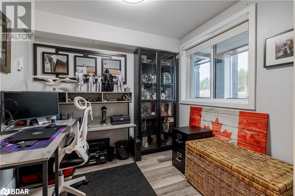












80 HORSESHOE VALLEY Boulevard Unit# 302

,
Oro-Medonte,




Ontario
L4M4Y8

