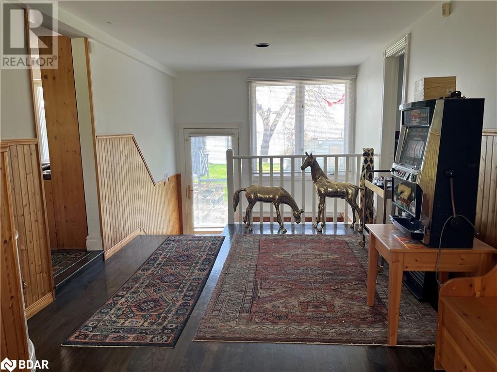












155 PARKSIDE DR Drive

,
Oro-Medonte,




Ontario
L3V0K8

