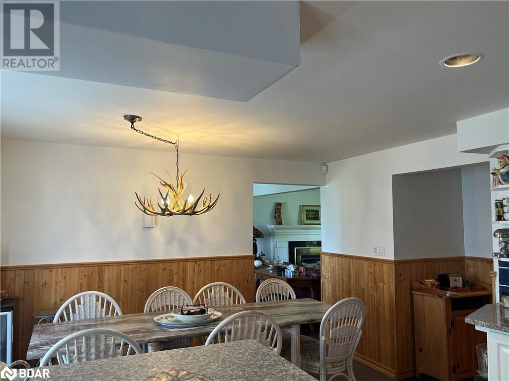 












155 PARKSIDE DR Drive

,
Oro-Medonte,




Ontario
L3V0K8

