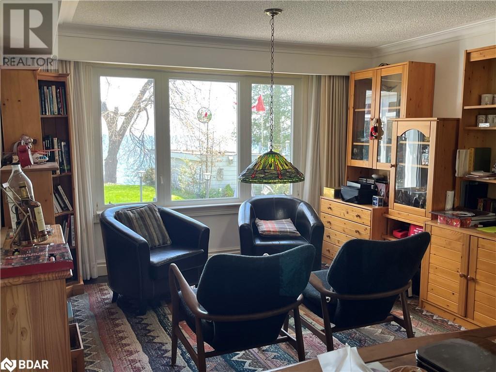 












155 PARKSIDE DR Drive

,
Oro-Medonte,




Ontario
L3V0K8

