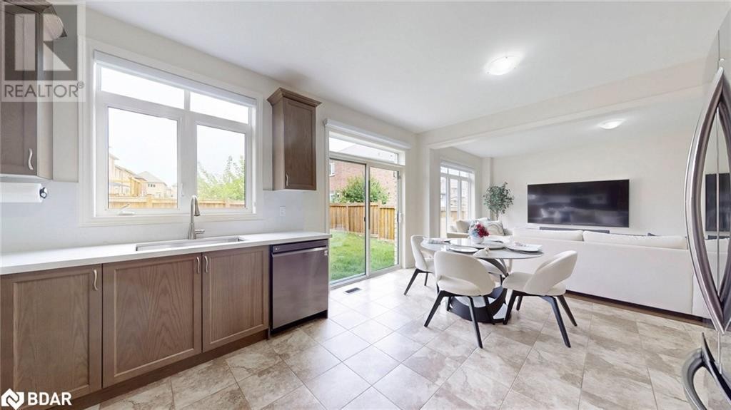 












219 INVERNESS Way

,
Bradford West Gwillimbury,




Ontario
L3Z0X5

