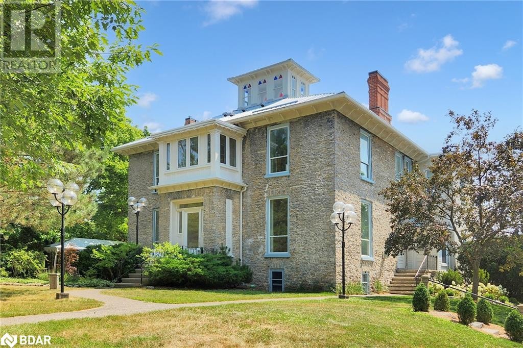 












346 PICTON MAIN Street

,
Picton,




Ontario
K0K2T0

