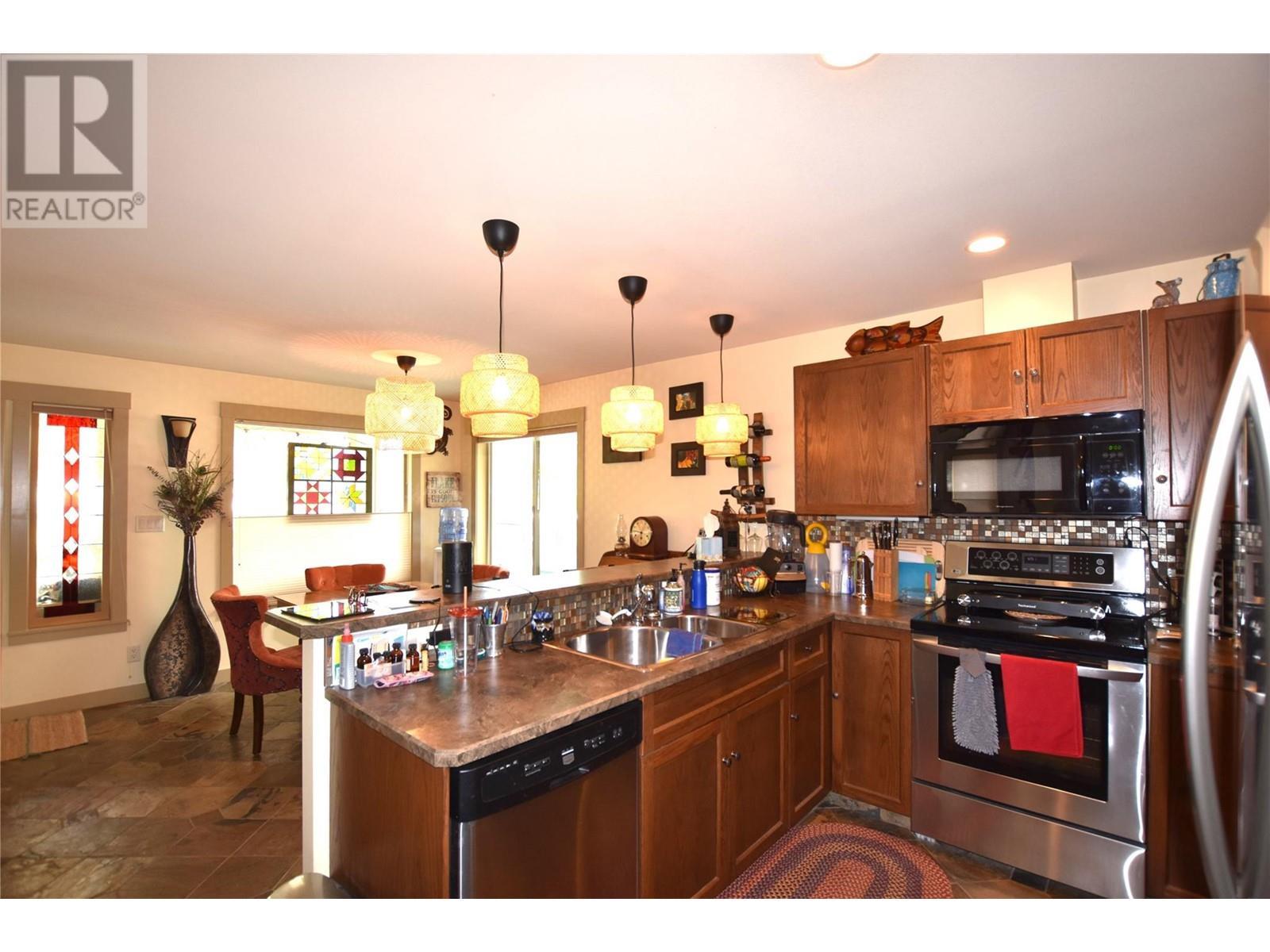 












459 Ibis Avenue

,
Vernon,




British Columbia
V1H2A1

