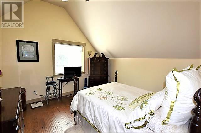 












459 Ibis Avenue

,
Vernon,




British Columbia
V1H2A1

