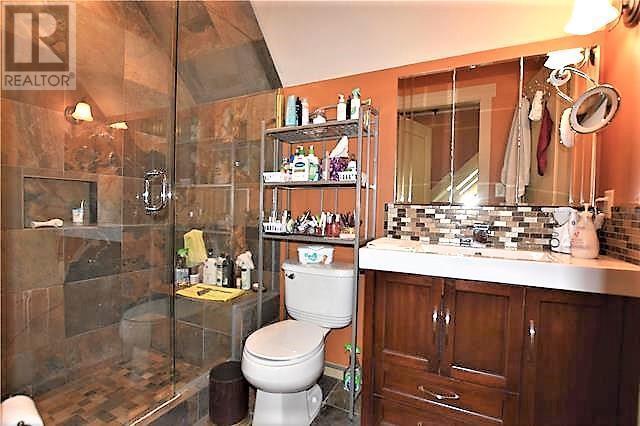 












459 Ibis Avenue

,
Vernon,




British Columbia
V1H2A1

