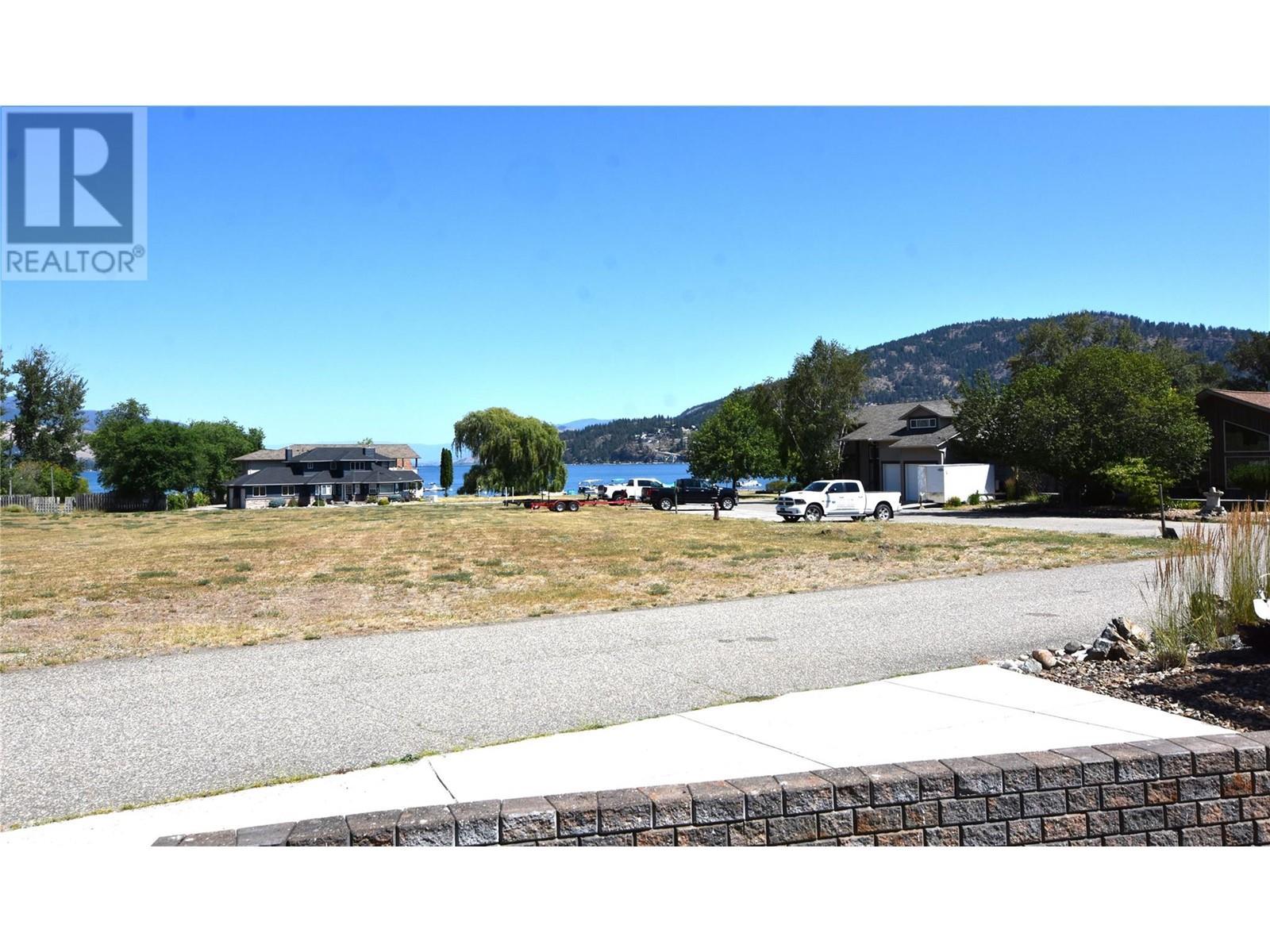 












649 Elk Street

,
Vernon,




British Columbia
V1H2A1

