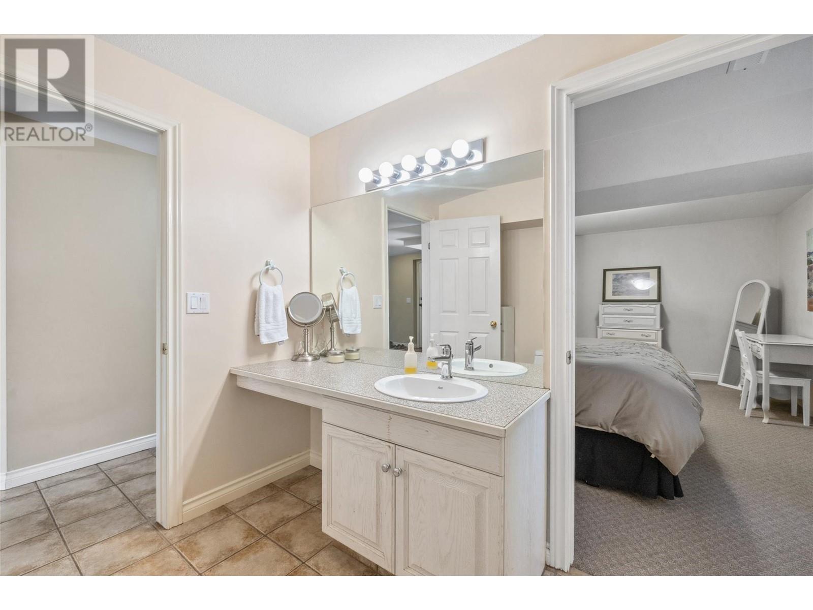 












1015 Guest Road

,
West Kelowna,




British Columbia
V1Z3L2

