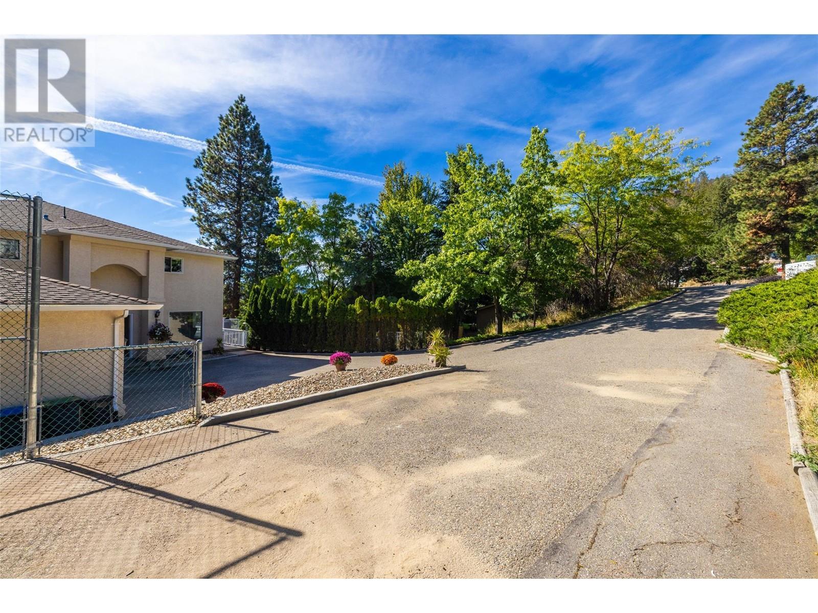 












1015 Guest Road

,
West Kelowna,




British Columbia
V1Z3L2


