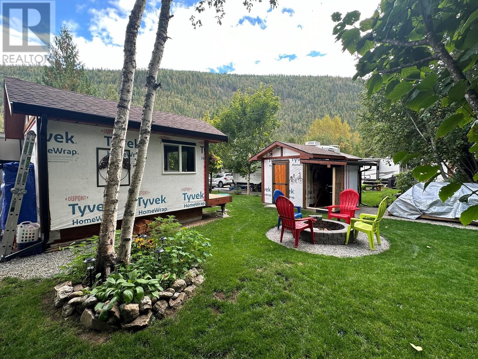 












2202 Mabel Lake Road Unit# 127

,
Enderby,







British Columbia
V0E1V5

