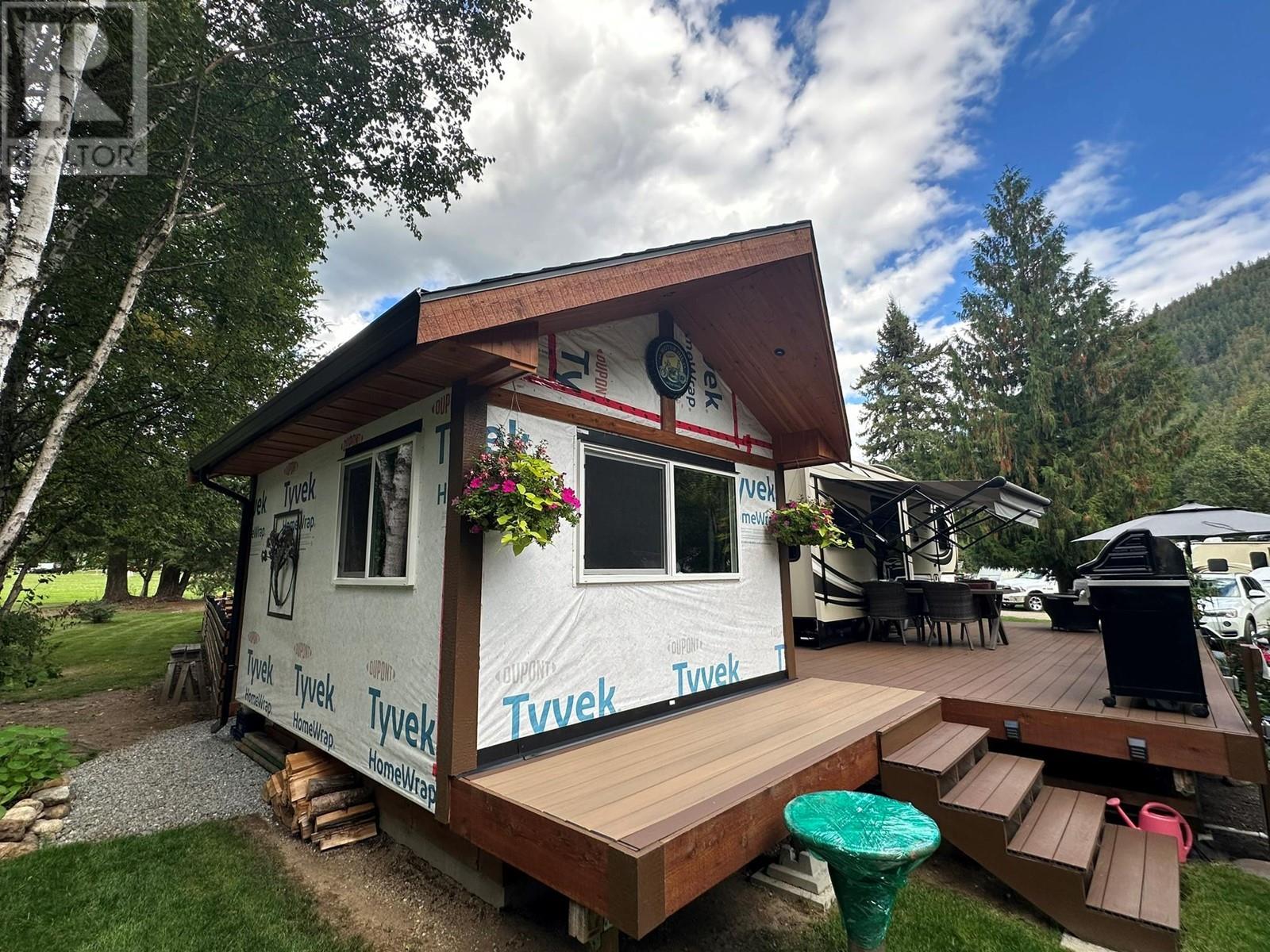 












2202 Mabel Lake Road Unit# 127

,
Enderby,







British Columbia
V0E1V5

